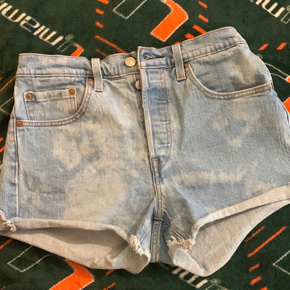 Levi’s 501 shorts